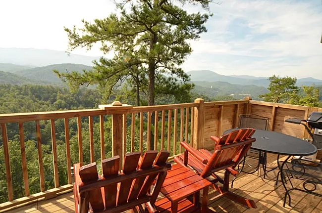 4028 gatlinburg cabin hot tub