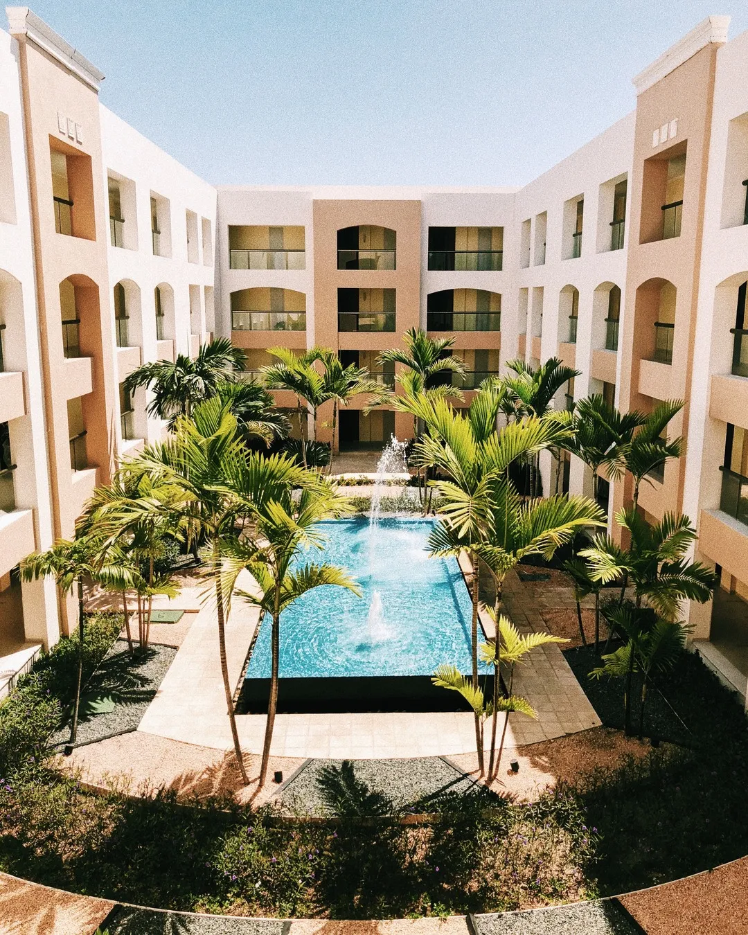 4039 affordable honeymoon food