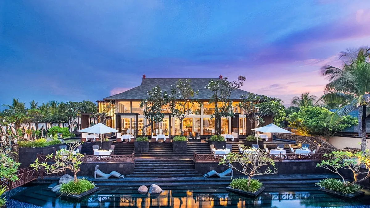4077 bali luxury resort