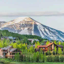 /img/4112-colorado-honeymoon-travel.webp