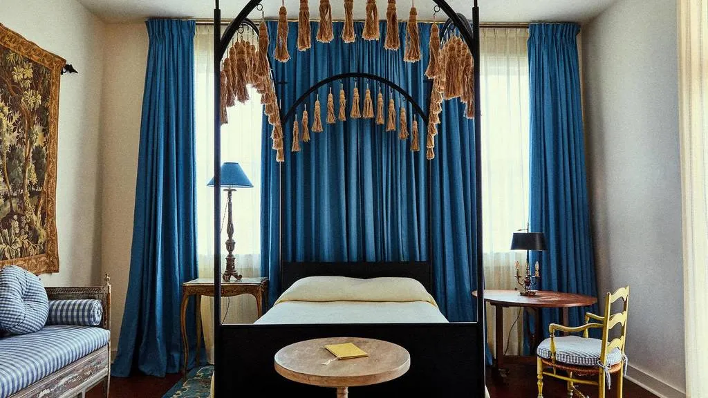 4121 hotel monteleone new orleans