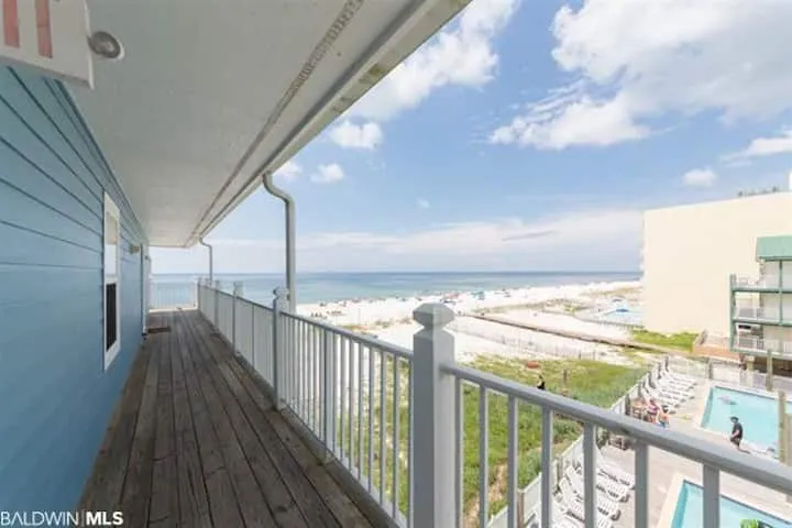4161 romantic suite view