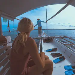 /img/4228-malapascua-philippines.webp