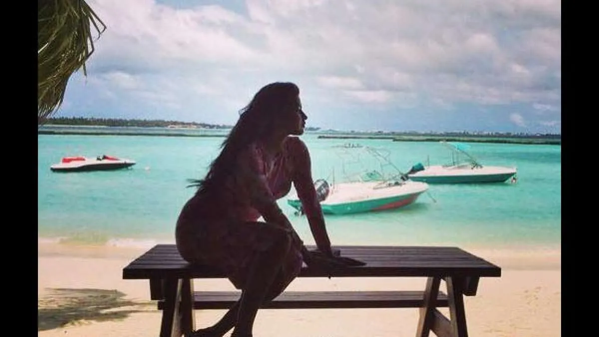 4267 amala paul exotic location