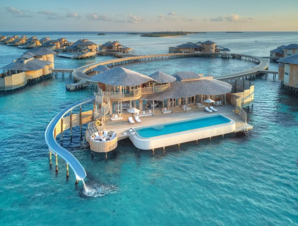 4297 maldives romantic dinner