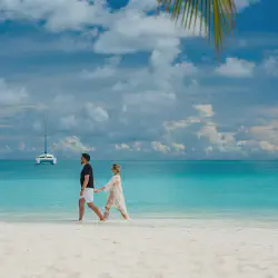 /img/4304-watersports-maldives.webp