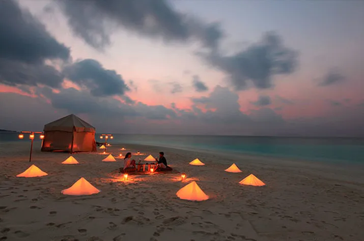 4308 maldives honeymoon beach