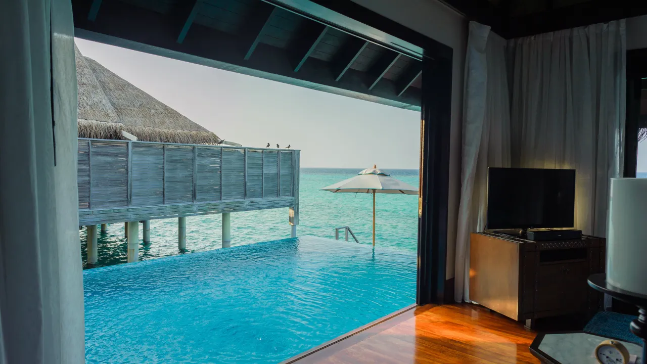 4308 maldives honeymoon overwater bungalow