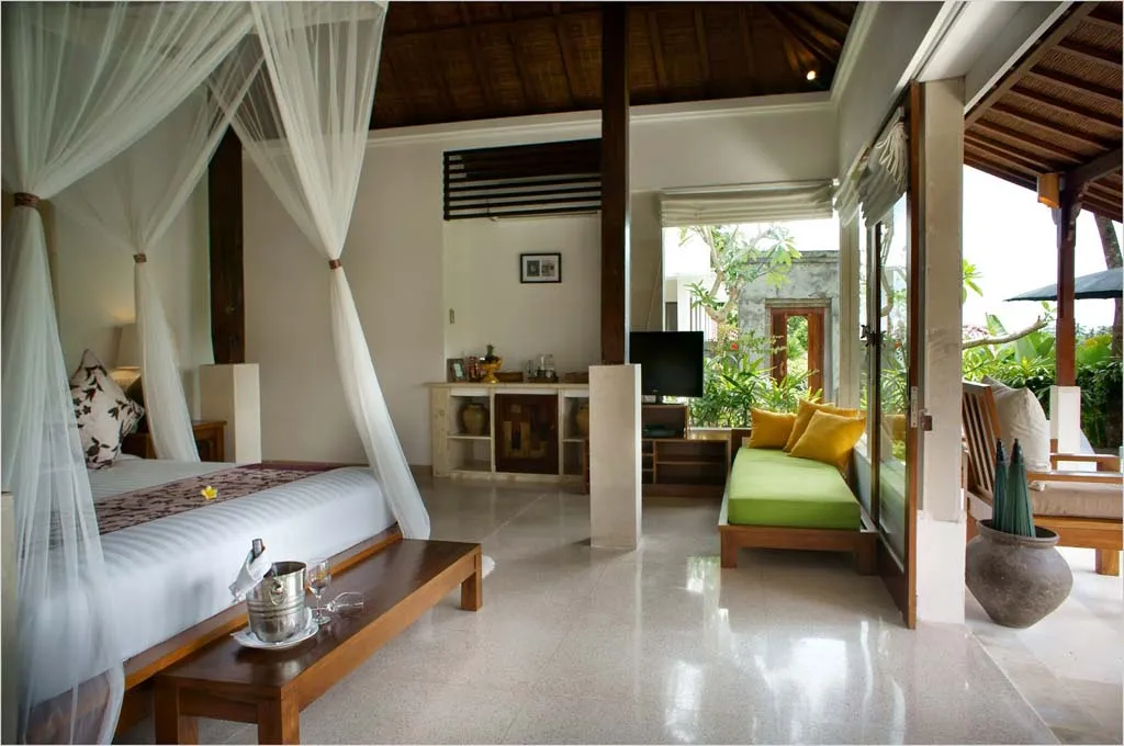 4334 ubud villa exterior