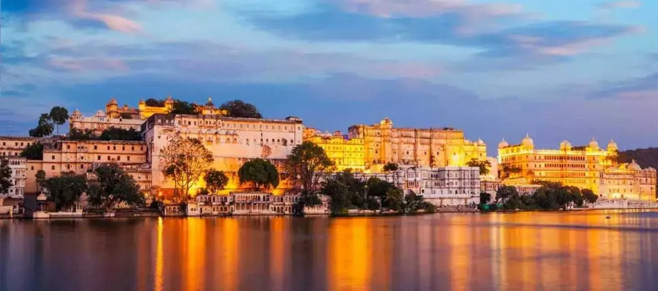 4361 taj lake palace honeymoon