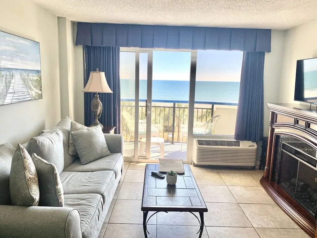4367 orlando honeymoon suite bedroom