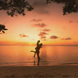 /img/4446-destination-wedding-honeymoon-memories.webp