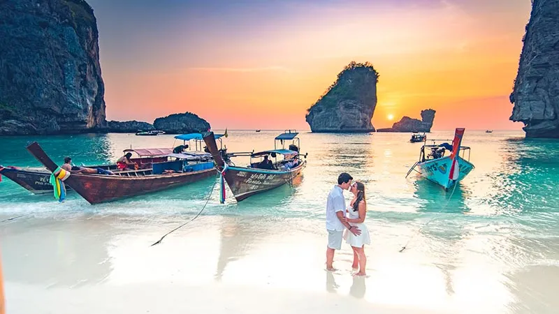 4448 trisara phuket